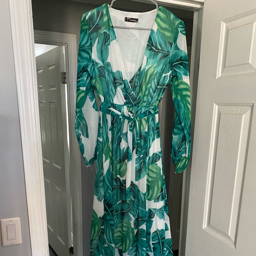 Tropical maxi